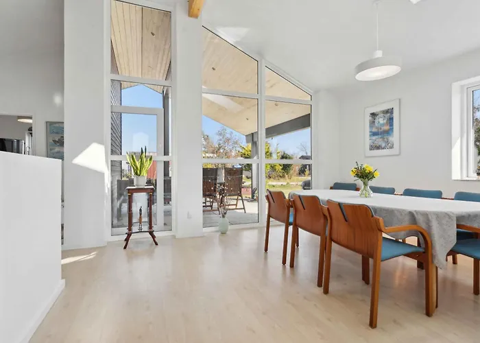 Lovely Bright House Near The In Nature Holiday home