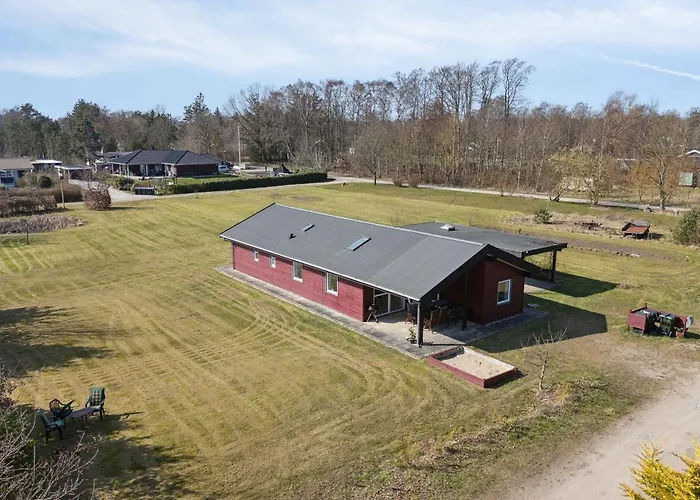 Lovely Bright House Near The In Nature Holiday home
